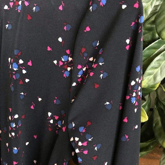 JoeFresh Long Sleeve Print Wrap Dress NWOT - Picture 8 of 8